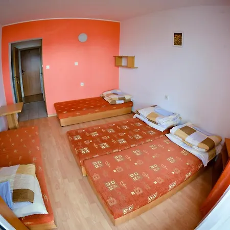 호스텔 Osrodek Zibi *